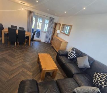 Wrexham House | Modernised 3 Bed House