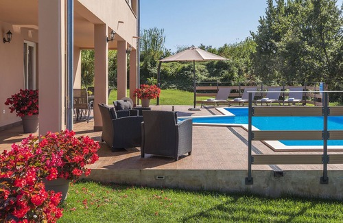 Radetici Other | Modernly equipped two bedroom apartment with private pool for 4-6 people