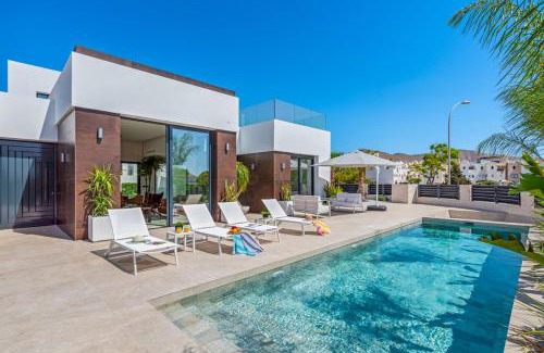 Coveta Fuma Apartment | Moderno Villa en la playa de Muchavista