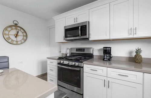 Koyari Villa | ModernPrivatePoolQuiet3BR2BA Eagle/Palm Beach