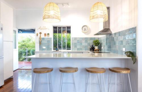 Moffat Beach House | Moffat Beach Retreat, Pet-friendly & Ocean Views