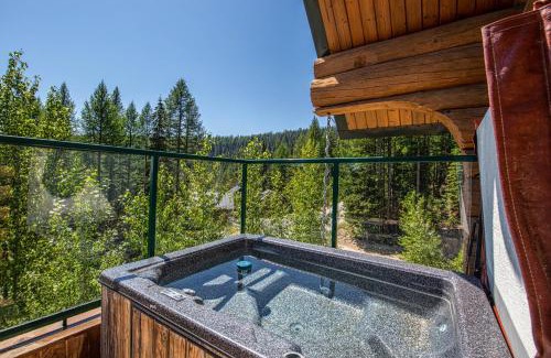 Sandpoint House | Mogul Hill Cabin