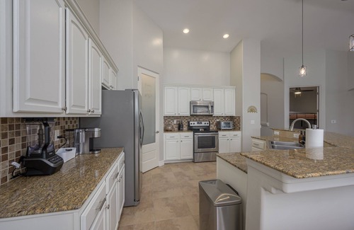Fort Mohave House | Mohave Desert Pool Home
