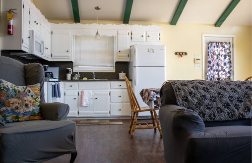 Sciota Ski Chalet | MOHAWK - Dog Lovers Fenced Yard Chalet