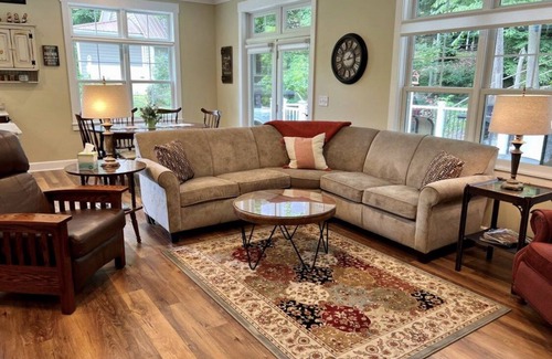 Loudonville House | Mohican River Retreat House - Quiet Getaway in Mohican Country