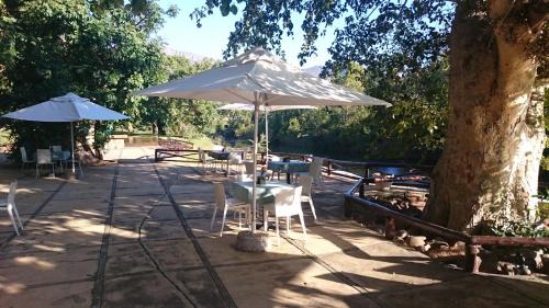 Hoedspruit House | Moholoholo Ya Mati