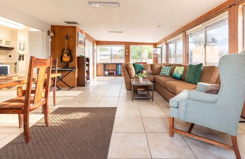 Ridgecrest House | Mojave Oasis with Large Patio