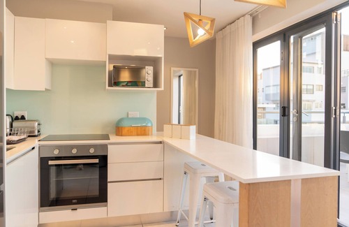 Sea Point Hotel | Mojo Hotel