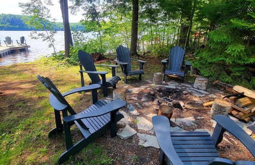 Dysart et al Cottage | Moka Bay Family Cottage - Clean and Cozy Lakefront Property