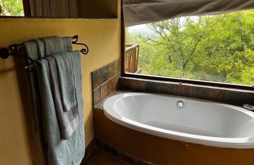 Leeupoort Villa | Mokaikai - Elephants Crossing - Moi Exclusive Luxury Villa