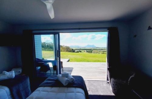 Ruakaka House | Moko Hiwi Escape - Kotare Suite