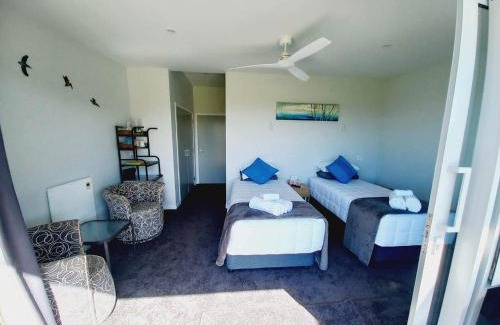 Ruakaka House | Moko Hiwi Escape - Kotare Suite