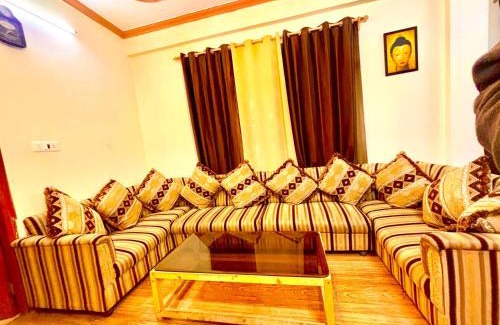 Shimla Bed & Breakfast | Moksh villa b&b