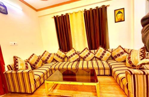 Shimla Bed & Breakfast | Moksh villa b&b