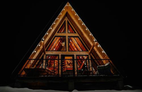 Campulung Moldovenesc Ski Chalet | Moldav-A Frame