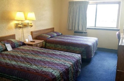 Quad Cities Hotel | Moline Bell