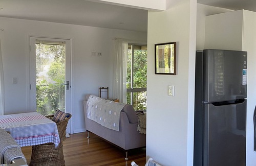 Mollymook Beach Cottage | Molly House - Cottage close to Narrawallee Beach