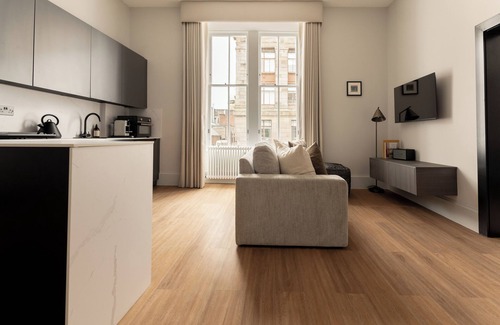 City Centre Glasgow Apartment | Moment Blythswood Street