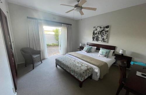 Kleinmond House | Moments Guesthouse, Kleinmond