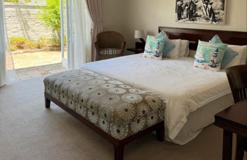 Kleinmond House | Moments Guesthouse, Kleinmond
