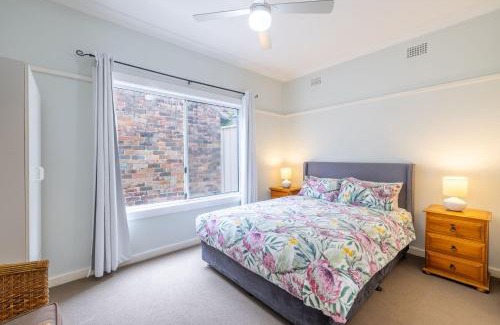 Nelson Bay House | Mon Reve 4A Tallean Road three bedroom property with Wi-Fi, air conditioning