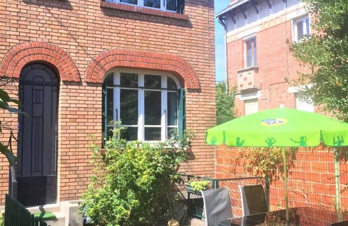 Joinville-le-Pont Apartment | MON SAFARI EN BORD DE MARNE +NETFLIX