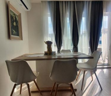 Milcetici Apartment | Mona Lisa