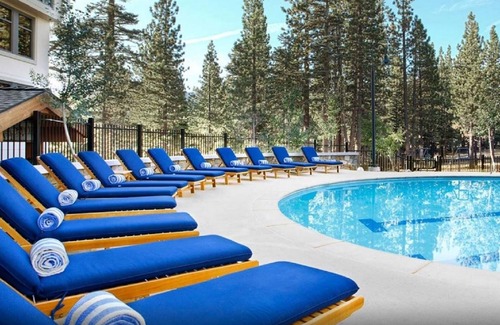 Mammoth Lakes Condo | Monache Deluxe Condo - 60" 4k HDTV, Patio, Finest Hotel.