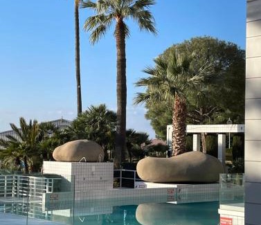 Fontvieille Apartment | Monaco, Fontvieille, elegant & quiet renovated apartment, with terrace & pool, 15min walk to Port Hercule