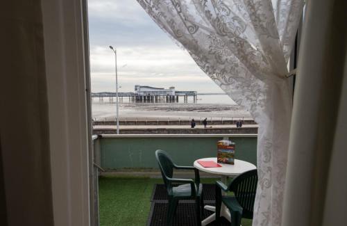 Weston-super-Mare Hotel | Monaco Hotel