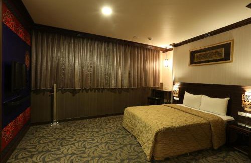 North District Hotel | Monalisa Hotel