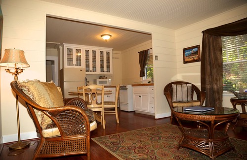 Capitola Bed & Breakfast | Monarch Cove Inn