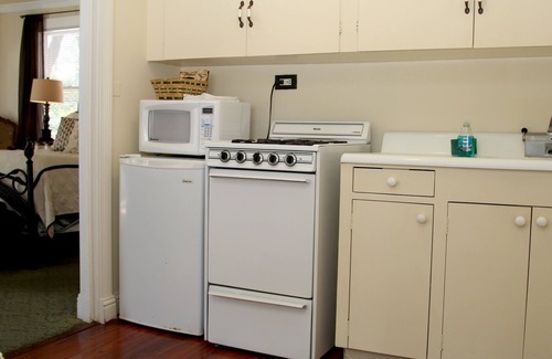 Capitola Bed & Breakfast | Monarch Cove Inn