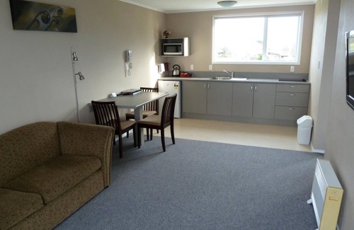 Invercargill Hotel | Monarch Motel
