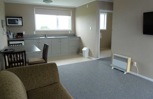 Invercargill Hotel | Monarch Motel