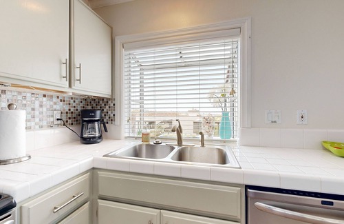 Monarch Beach Condo | Monarch Vista: Updated Ocean-View Gem | Heated Pool & Spa, Walk Everywhere