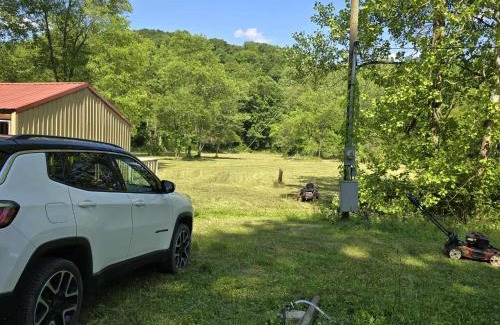 Carbon Hill Cabin | Monday creek camper