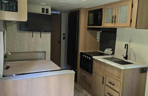 Carbon Hill Cabin | Monday creek camper
