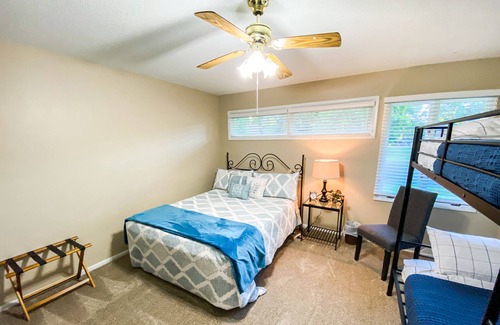Monett House | Monett Masterpiece: A Grand Stay in a Small Town