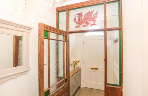 Cemaes Bay House | Monfa