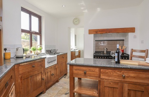 Cemaes Bay House | Monfa