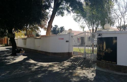 Welkom House | Monica's Guesthouse