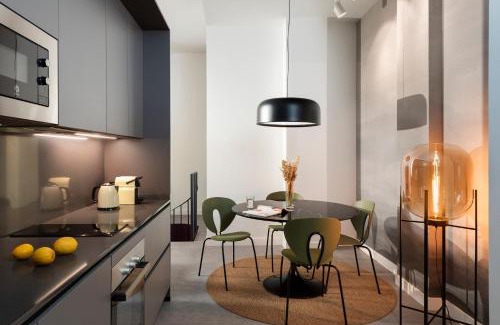 Museo Apartment | MonKeys Apartments Trastamara Billiard Room