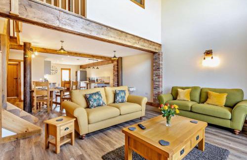 Wisbech House | Monks Barn