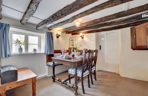 North Buckland House | Monks Cottage