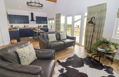Monknash Cottage | MONKS REST, pet friendly, country holiday cottage in Monknash