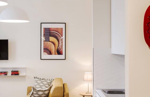 Loreto Apartment | Mono B