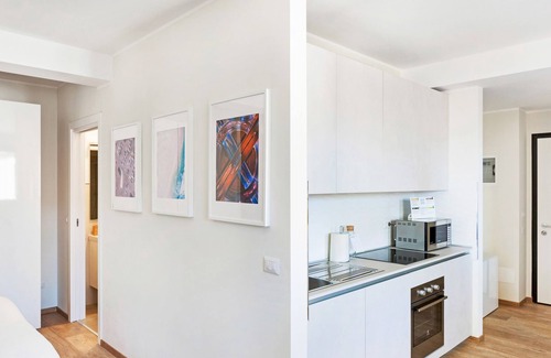 Loreto Apartment | Mono B
