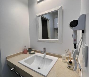 Cipolletti Apartment | Monoambiente H&O