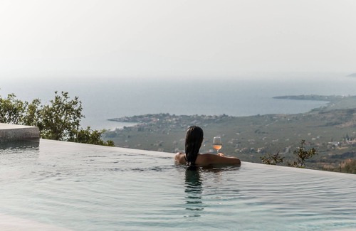 Lefktron Villa | Monolithoi Villas Mani